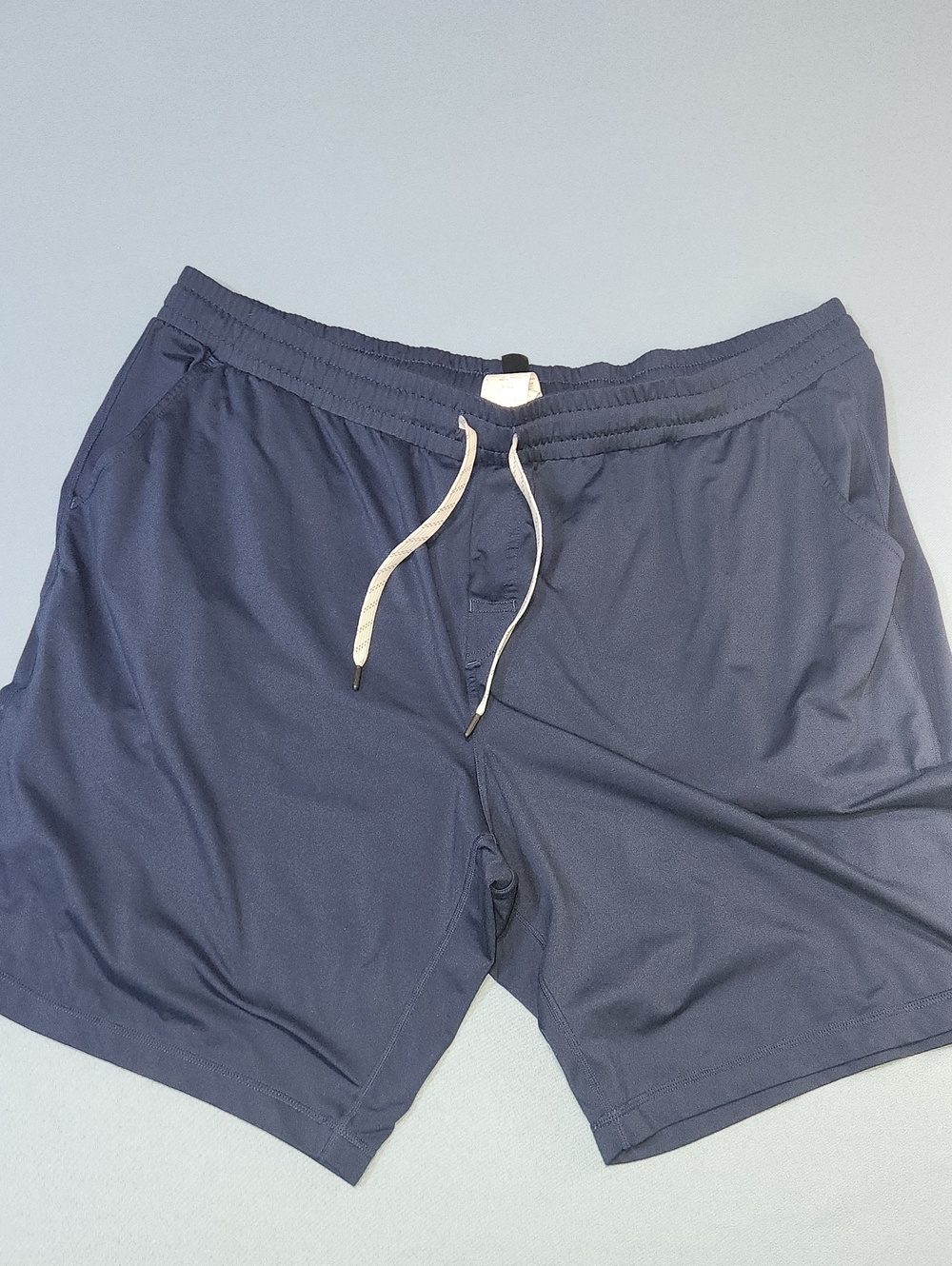 Kirkland Signature Mens Navy Athletic Drawstring Shorts. XXL.
